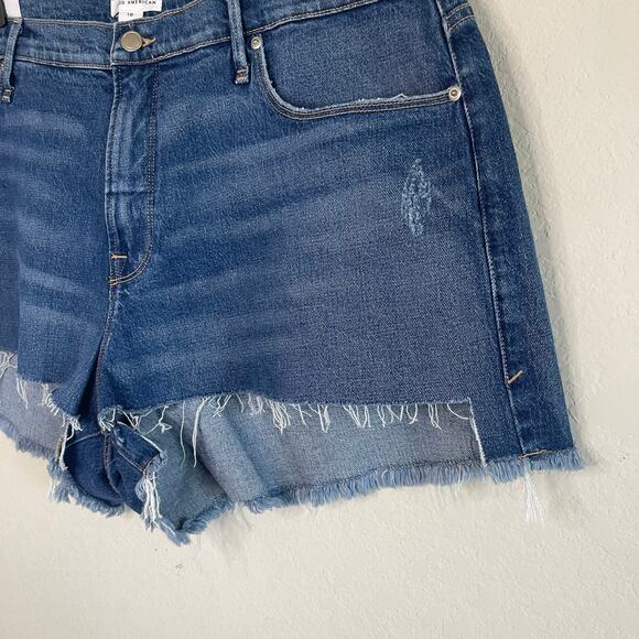 Good American Good 90s Raw Cutoff Hem Denim Shorts NWOT - Size 16 - Picture 2 of 6